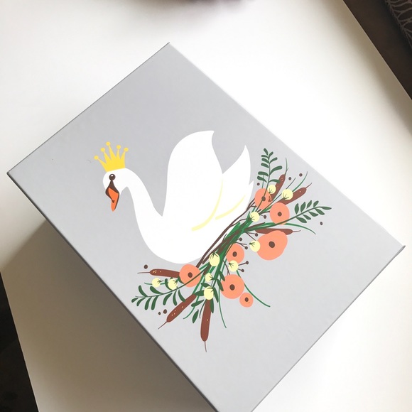 NWT VS MYSTERY box sports bras - Picture 6 of 6